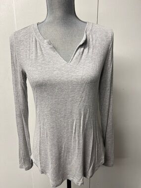 CAbi Light Gray Ribbed Long-Sleeve V-Neck Top